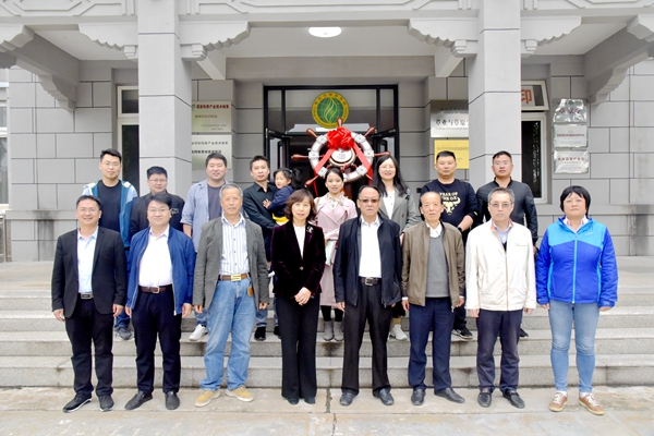 f464c7c9eb40435cac93632a04789f0e.jpg 合影留念.JPG